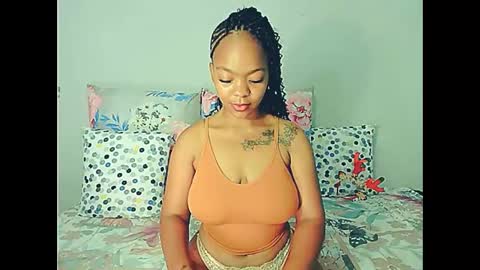 Snapshot of ebonyshy123x chatting on 12-28-24, 05:44 ebonyshy123 online show from 12-28-24, 05:44