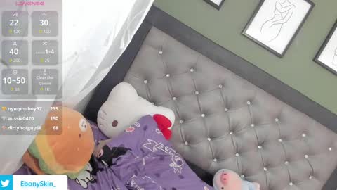 Snapshot of ebonyskinn chatting on 10-04-25, 01:20 ebonyskinn online show from 10-04-25, 01:20