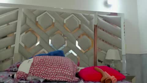 ebonysquirtcol online show from 11-08-25, 10:41