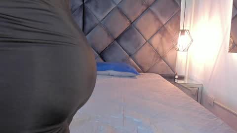 ebonyx40 online show from 04-14-26, 11:16