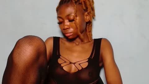 ebonyxxbabe online show from 11-20-25, 02:01