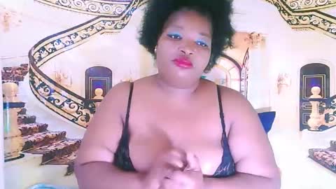 Snapshot of ebonyyummy chatting on 10-26-25, 05:41 CoCo online show from 10-26-25, 05:41