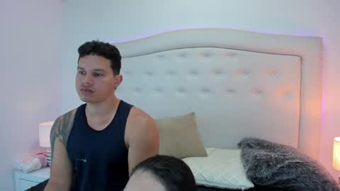    online show from 09-11-25, 12:49