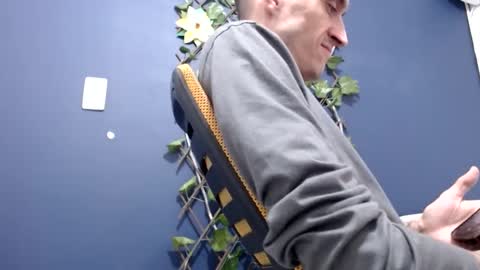 Snapshot of ed_big_cock chatting on 09-21-25, 06:31 Edd Gallego online show from 09-21-25, 06:31