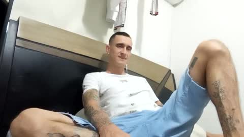 Snapshot of ed_big_cock chatting on 11-07-25, 07:03 Edd Gallego online show from 11-07-25, 07:03