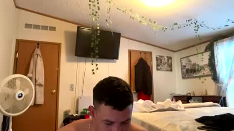 eddgarzay08 online show from 02-01-26, 09:24