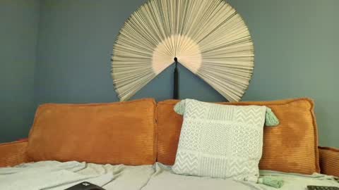 Eddie online show from 12-18-24, 03:04