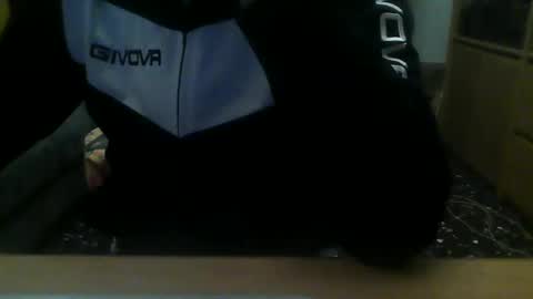 Snapshot of eddy_1968 chatting on 12-08-24, 10:57 eddy_1968 online show from 12-08-24, 10:57