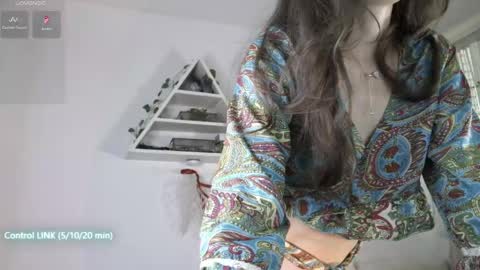 Snapshot of eden_heaven chatting on 06-07-26, 03:43 Eden Heaven online show from 06-07-26, 03:43