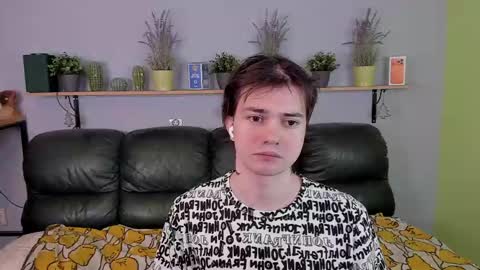 Edgar online show from 03-25-26, 03:56