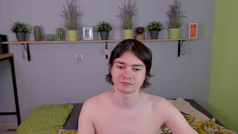 Snapshot of edgar_ray chatting on 06-25-26, 05:12 Edgar online show from 06-25-26, 05:12