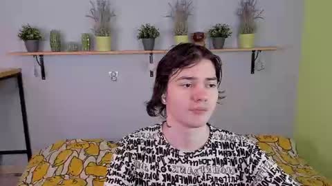 Snapshot of edgar_ray chatting on 08-02-26, 01:26 Edgar online show from 08-02-26, 01:26