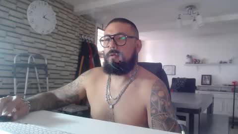 edgarram83 online show from 11-03-25, 07:15