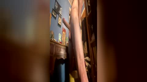 Snapshot of edgemesweetly chatting on 06-16-26, 05:32 edgemesweetly online show from 06-16-26, 05:32