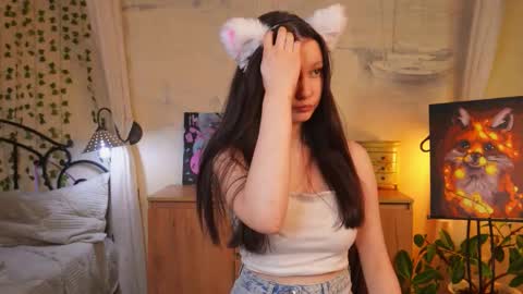 Snapshot of edithbrucker chatting on 09-24-25, 03:32 Im Sally  Im new here   lets meet online show from 09-24-25, 03:32