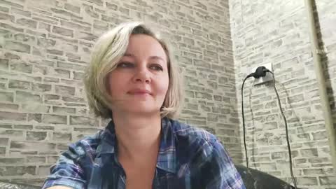 edithmanning online show from 12-21-24, 07:13