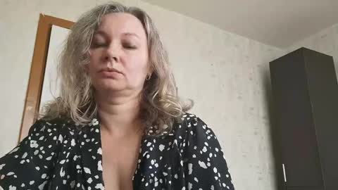 edithmanning online show from 05-08-26, 06:41