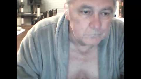 Snapshot of edje59a chatting on 02-19-26, 07:26 Eddy online show from 02-19-26, 07:26