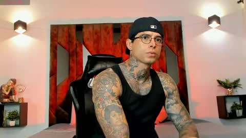 Snapshot of edoardojs chatting on 05-12-26, 11:35 EdoardoJS online show from 05-12-26, 11:35