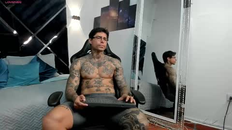 Snapshot of edoardojs chatting on 05-15-26, 11:23 EdoardoJS online show from 05-15-26, 11:23