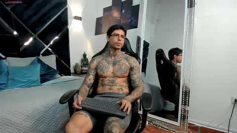 Snapshot of edoardojs chatting on 05-15-26, 11:45 EdoardoJS online show from 05-15-26, 11:45