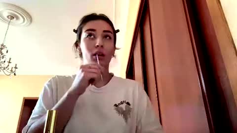 Snapshot of edrawashko chatting on 07-22-26, 02:53 edrawashko online show from 07-22-26, 02:53