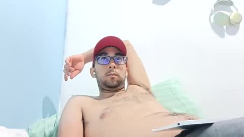 edrik_92 online show from 03-10-26, 03:11