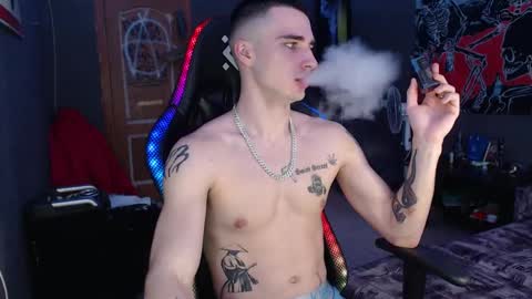 Snapshot of eduard_loveee chatting on 12-25-24, 11:22 Eduar online show from 12-25-24, 11:22