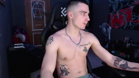 Snapshot of eduard_loveee chatting on 02-05-25, 03:52 Eduar online show from 02-05-25, 03:52