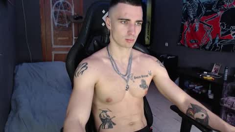 Snapshot of eduard_loveee chatting on 09-20-25, 08:04 Eduar online show from 09-20-25, 08:04