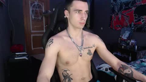 Snapshot of eduard_loveee chatting on 11-25-25, 07:19 Eduar online show from 11-25-25, 07:19