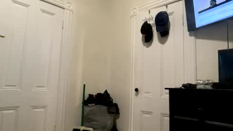 Snapshot of edvmendez1766 chatting on 11-13-25, 12:09 edvmendez1766 online show from 11-13-25, 12:09