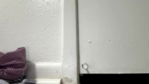 Snapshot of edward2736 chatting on 11-04-25, 01:54 edward2736 online show from 11-04-25, 01:54