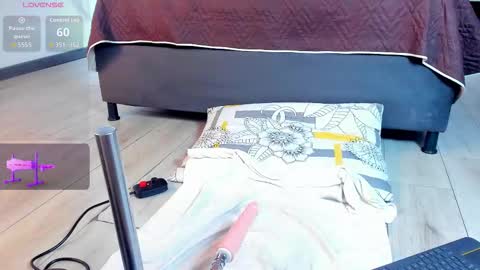 Eduardo online show from 11-27-25, 04:47