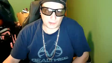 edwardaims_2please online show from 06-06-26, 09:41