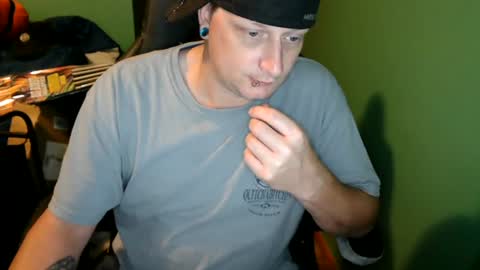 edwardaims_2please online show from 07-09-26, 02:15