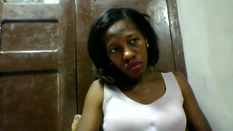 edwige770943 online show from 04-23-26, 07:52