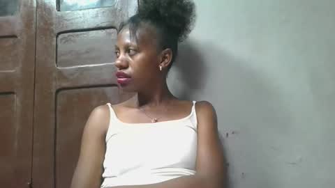 edwige770943 online show from 05-18-26, 04:13