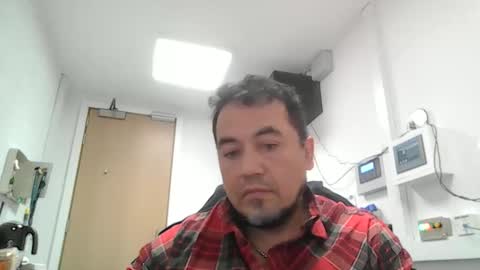 Snapshot of edwill13 chatting on 01-09-26, 10:51 EdM online show from 01-09-26, 10:51