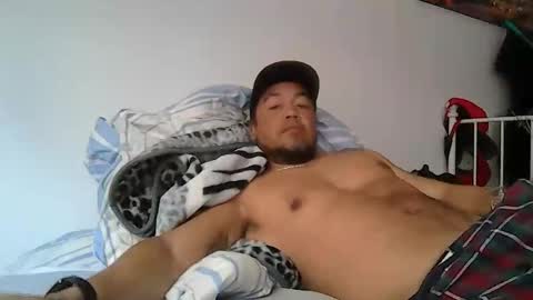 EdM online show from 04-05-26, 07:49