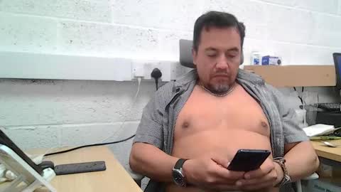 EdM online show from 04-15-26, 08:10