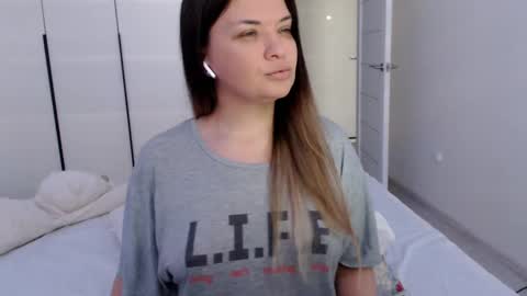 eelena4kiss online show from 02-09-25, 10:53