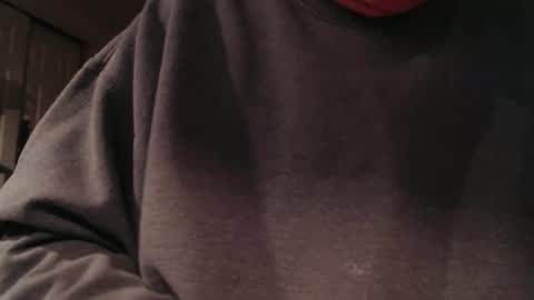 eeyoreeeyore online show from 10-29-25, 09:16