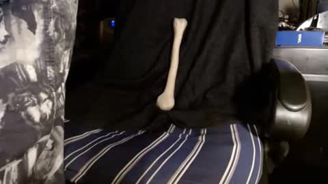 eeyoreeeyore online show from 11-10-25, 10:31