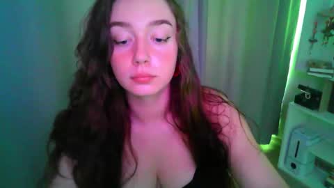 effie_balconii online show from 09-22-25, 10:50