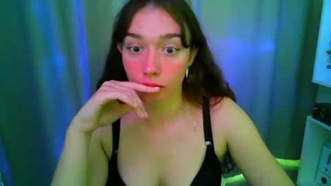 effie_balconii online show from 06-21-26, 02:41