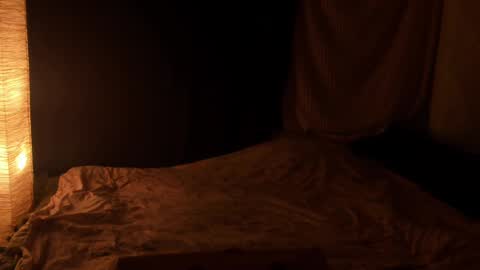 Effie Mur online show from 02-05-25, 05:20