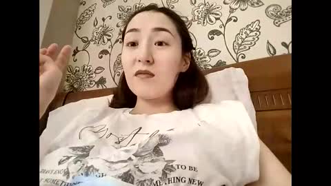 Effy online show from 02-26-26, 10:25