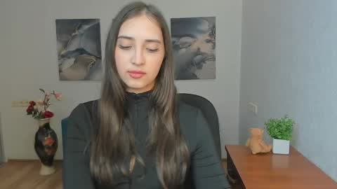Snapshot of effy_royse chatting on 04-29-26, 05:30 Effy Royse online show from 04-29-26, 05:30