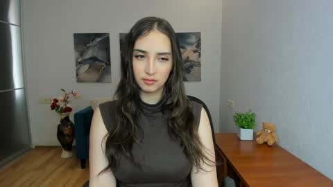 Snapshot of effy_royse chatting on 05-15-26, 05:47 Effy Royse online show from 05-15-26, 05:47
